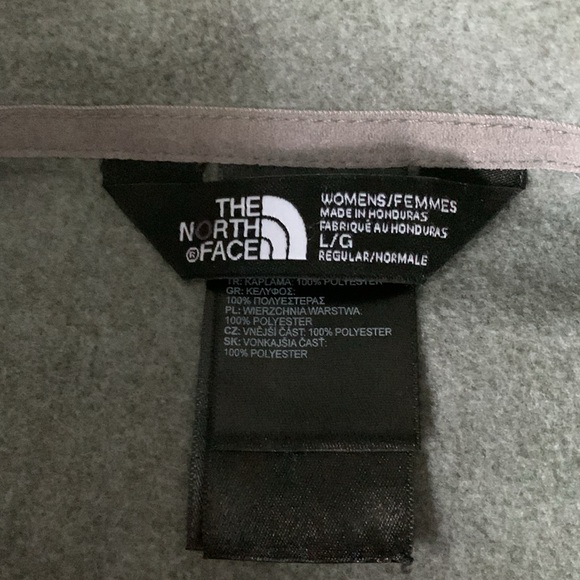 The North Face 1/4 Zip Fleece NWT - Picture 5 of 5